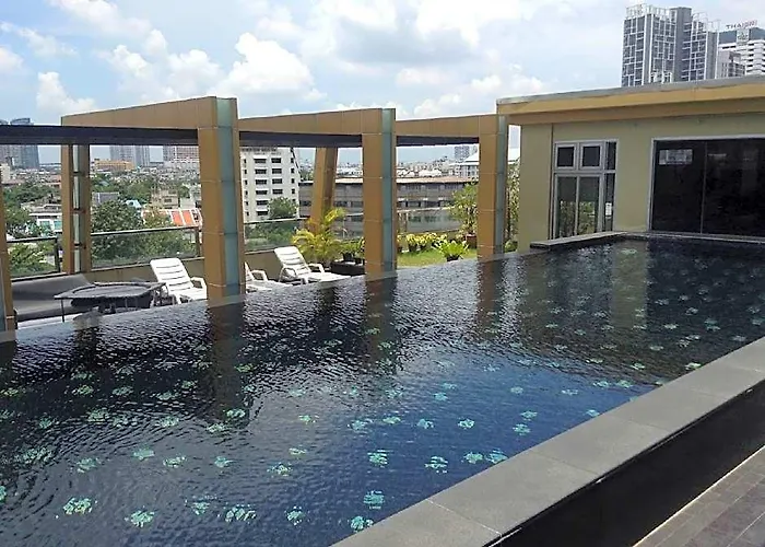 Hotel Dancenter Bella B 3*